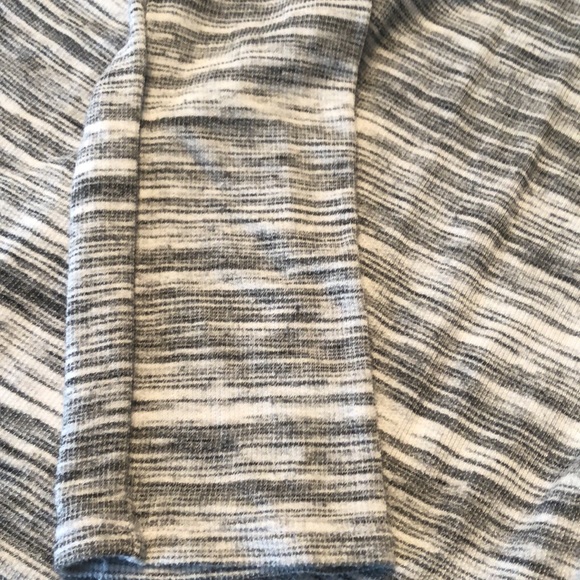 Black and White tunic - Picture 4 of 4